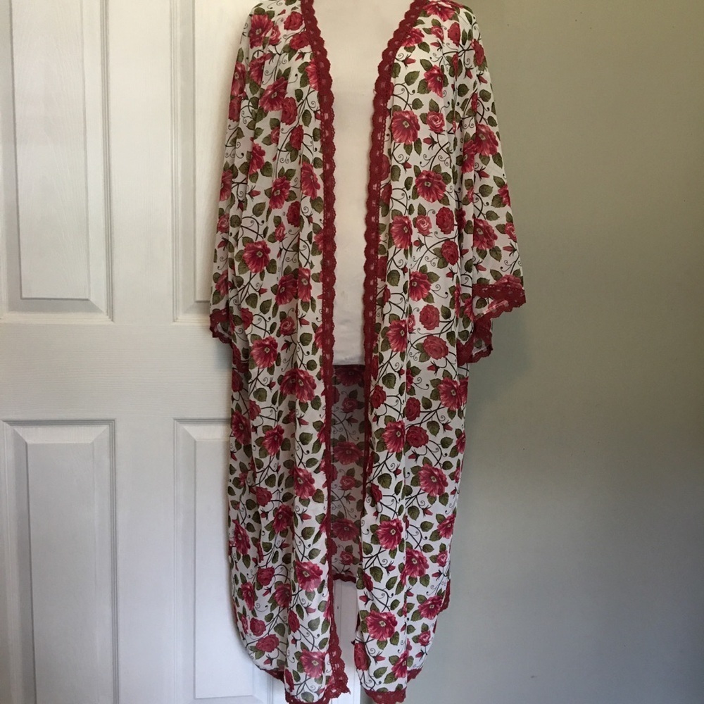 LuLaRoe Red and White Floral Duster Robe Intimates Sleepwear